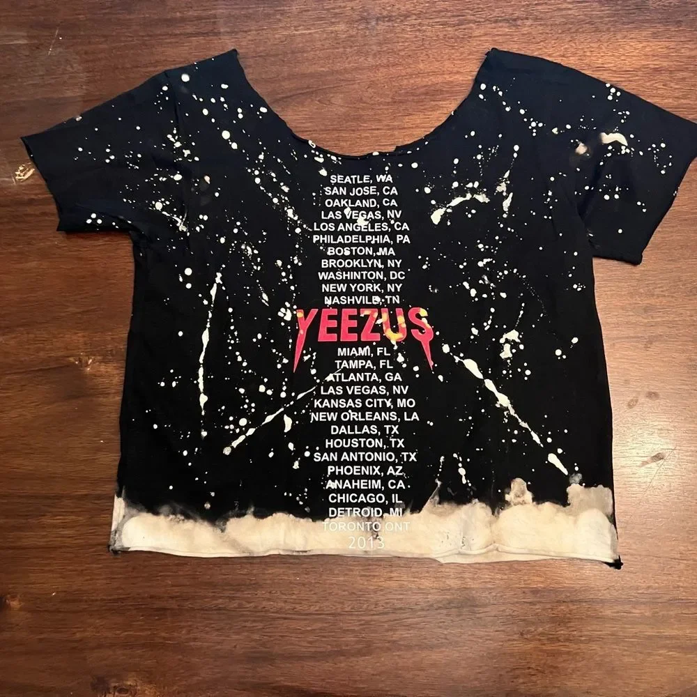 Black bleach Yeezus Kanye West tour, 2013 T-shirt 🌹 size M